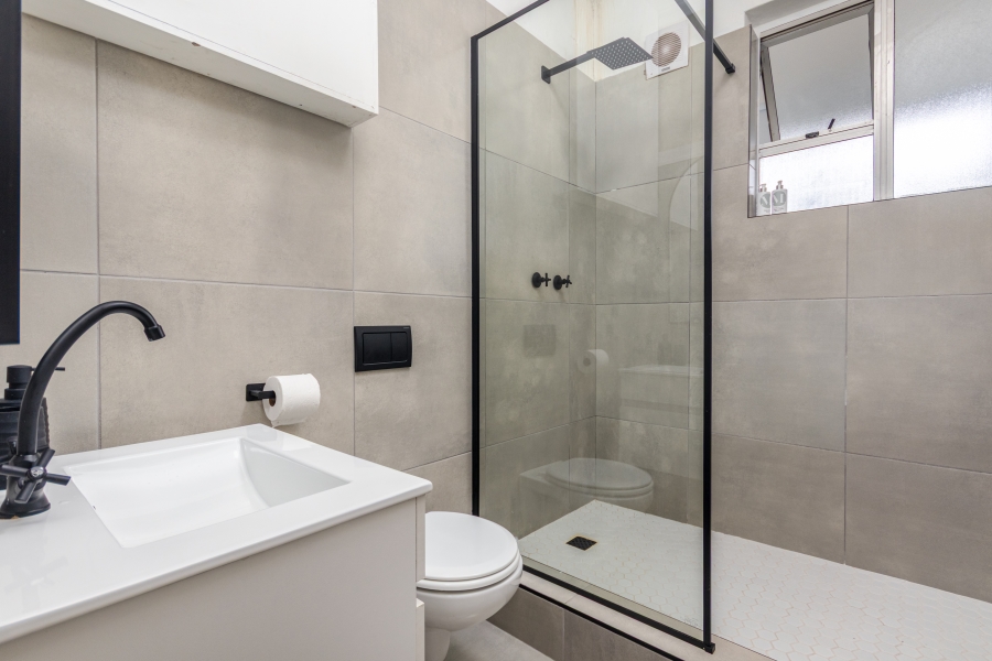 0 Bedroom Property for Sale in Sea Point Western Cape